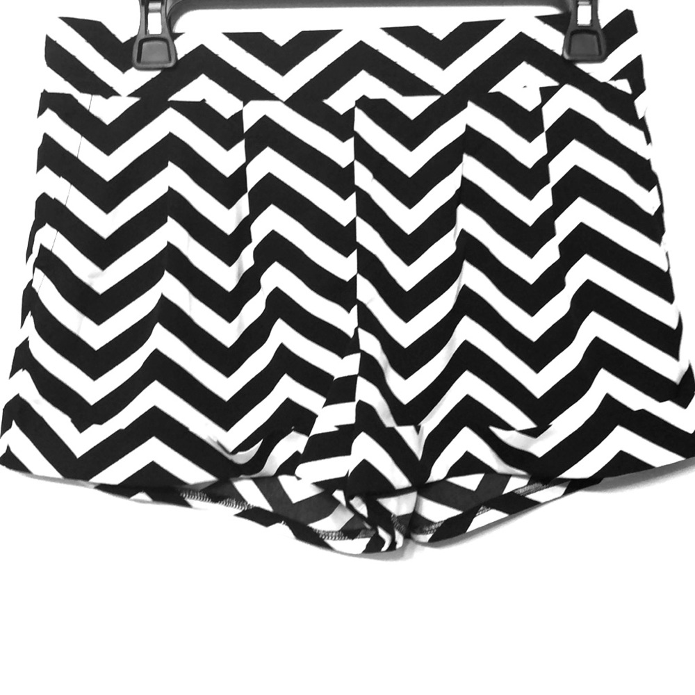 Brand New Black and White Shorts